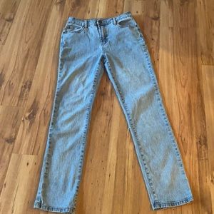 DG By Diane Gilman, Hi rise, white wash boot cut jeans size 4